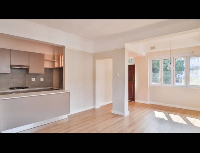 2 bed property to rent in SEA POINT